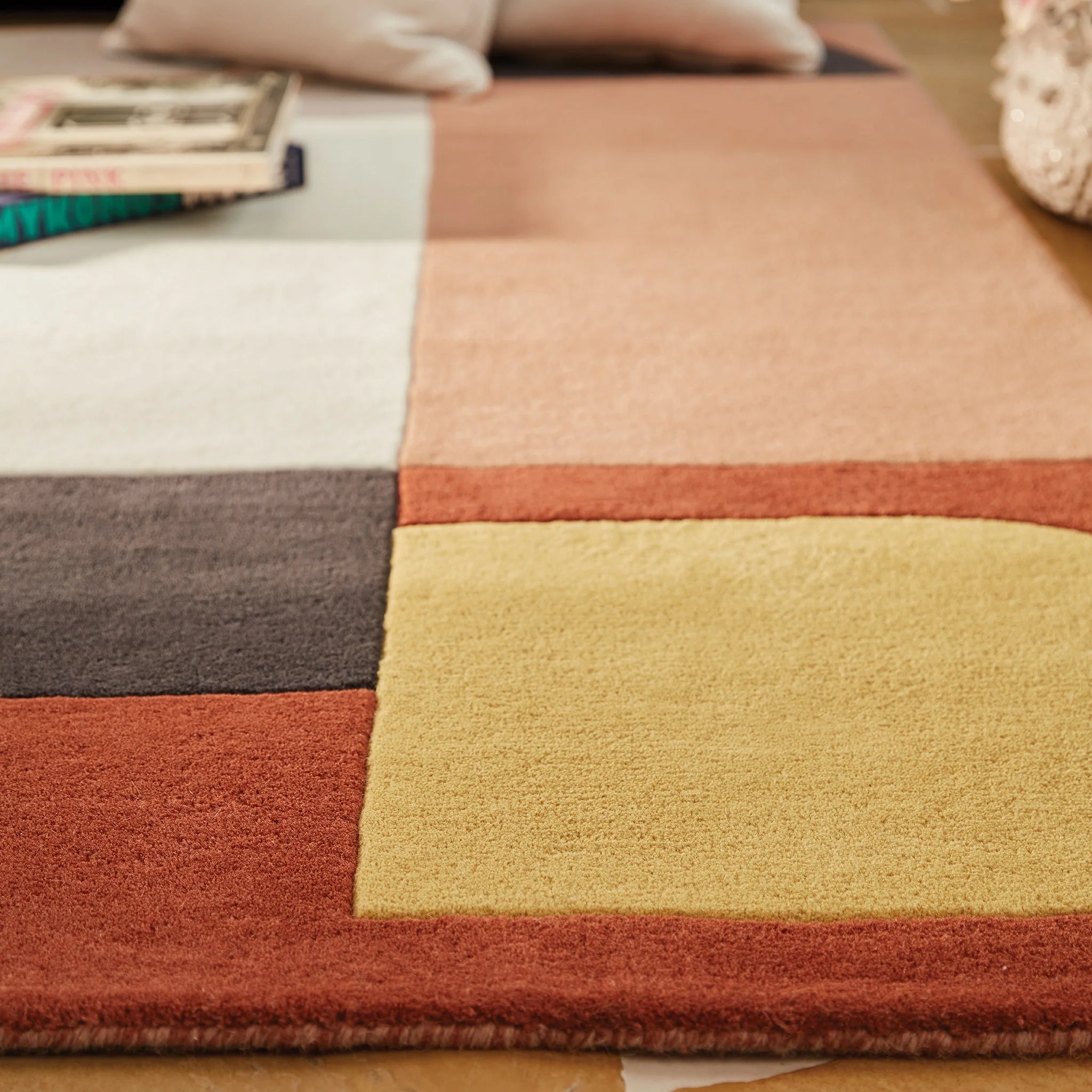 Bauhaus Rug Graphic 2 - Image 3