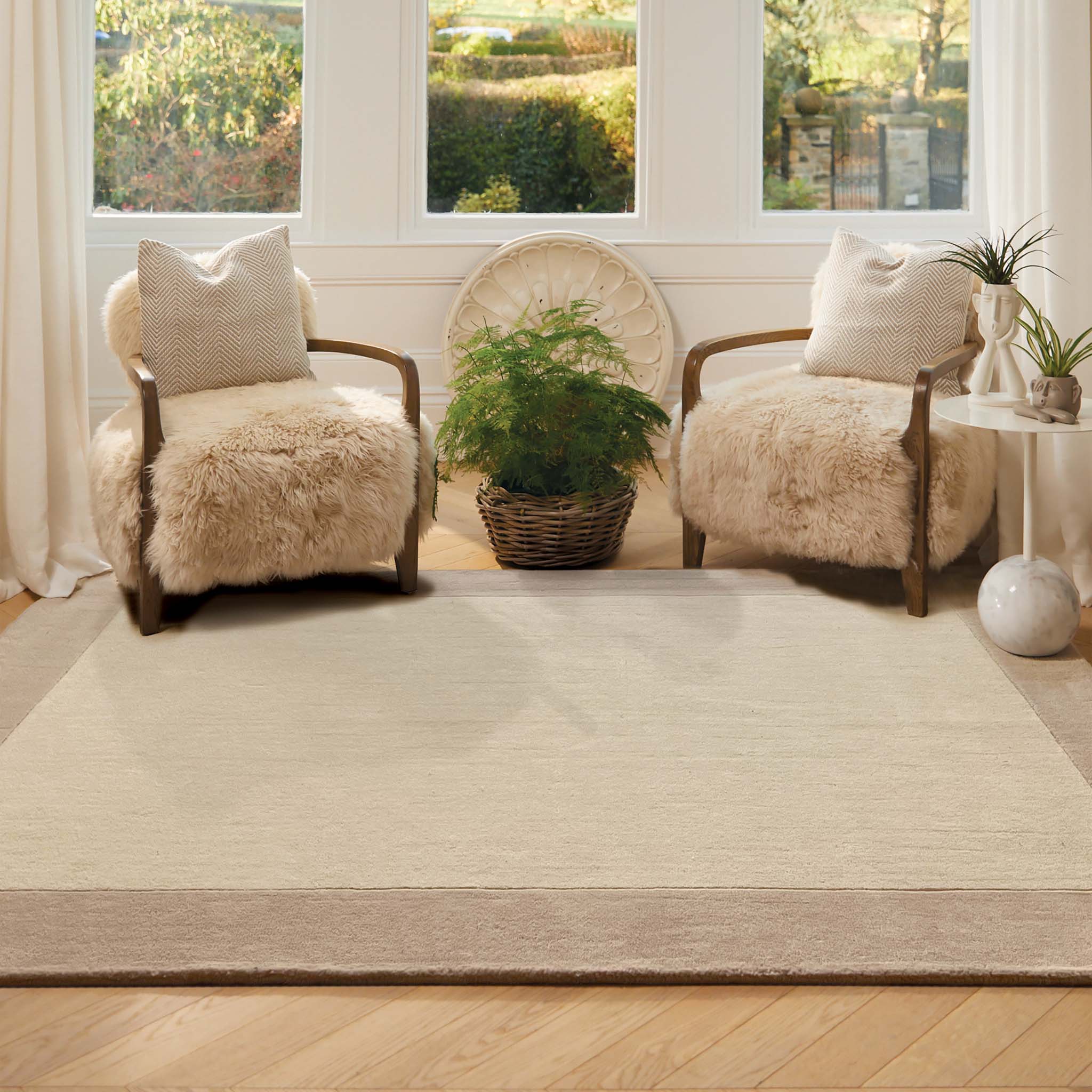 Borders Wool Rug Natural - Image 2