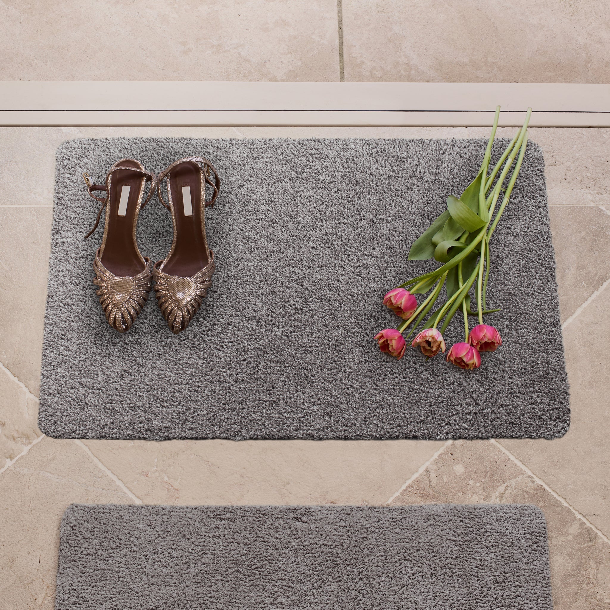 Plain Fleck - Light Grey Runner - Image 3