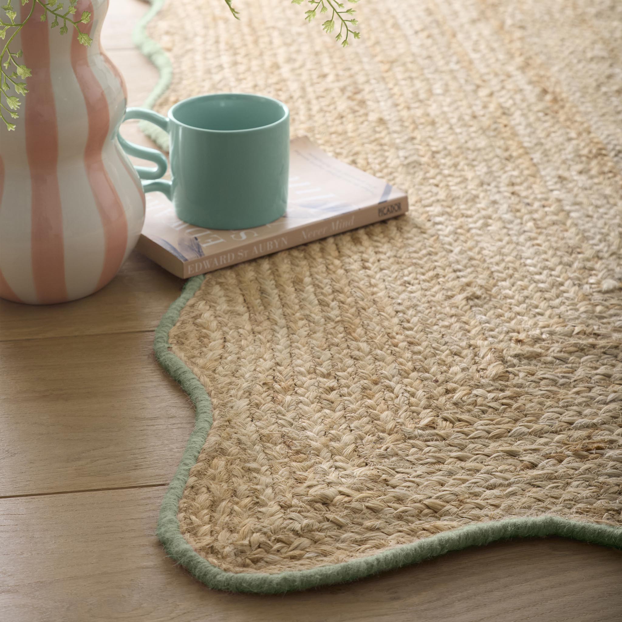 Jute Scalloped Edge Rug Green - Image 3