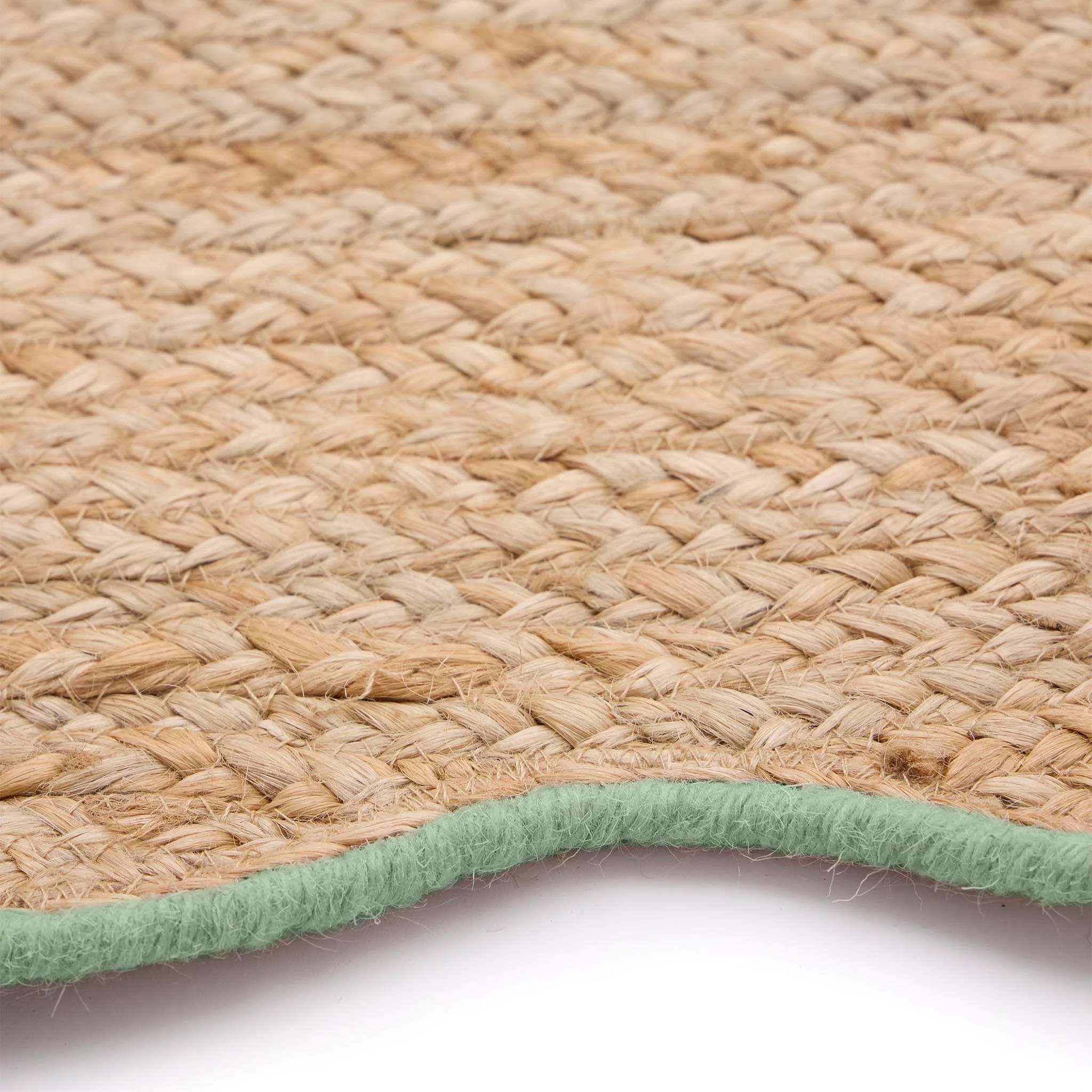 Jute Scalloped Edge Rug Green - Image 4