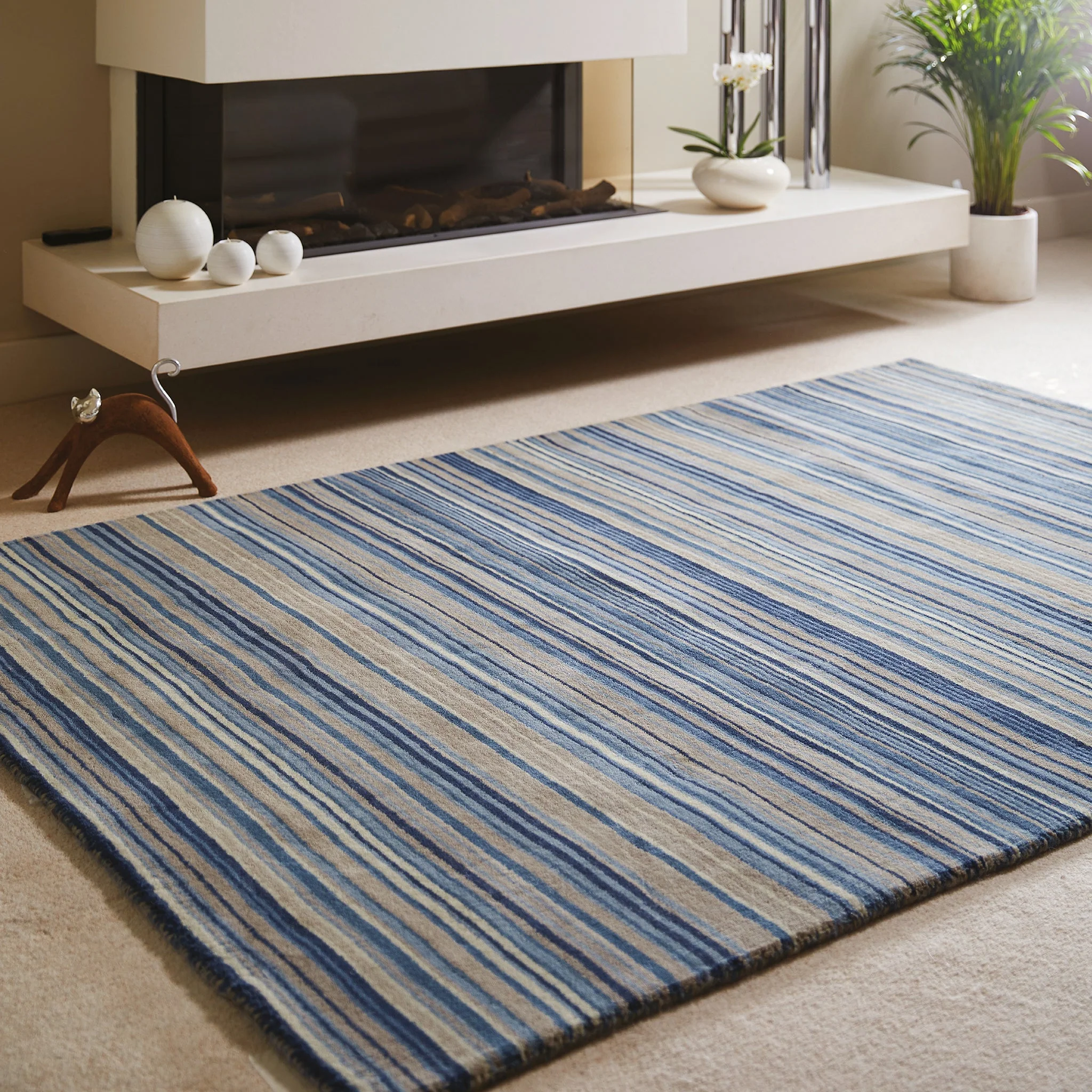 Fine Stripes Rug Blue/Beige - Image 2