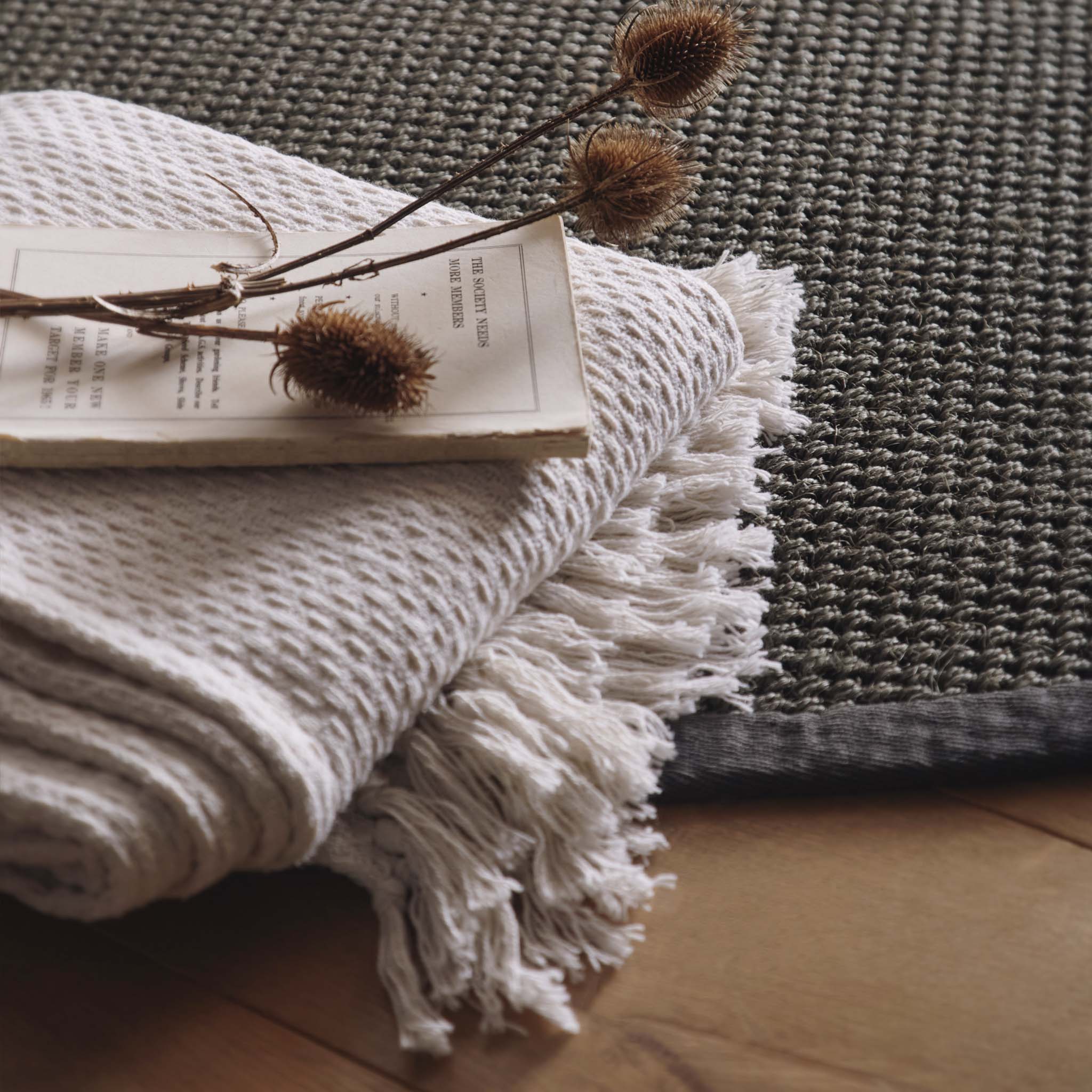 Sisal Grey with Dark Grey Border Rug - Image 5