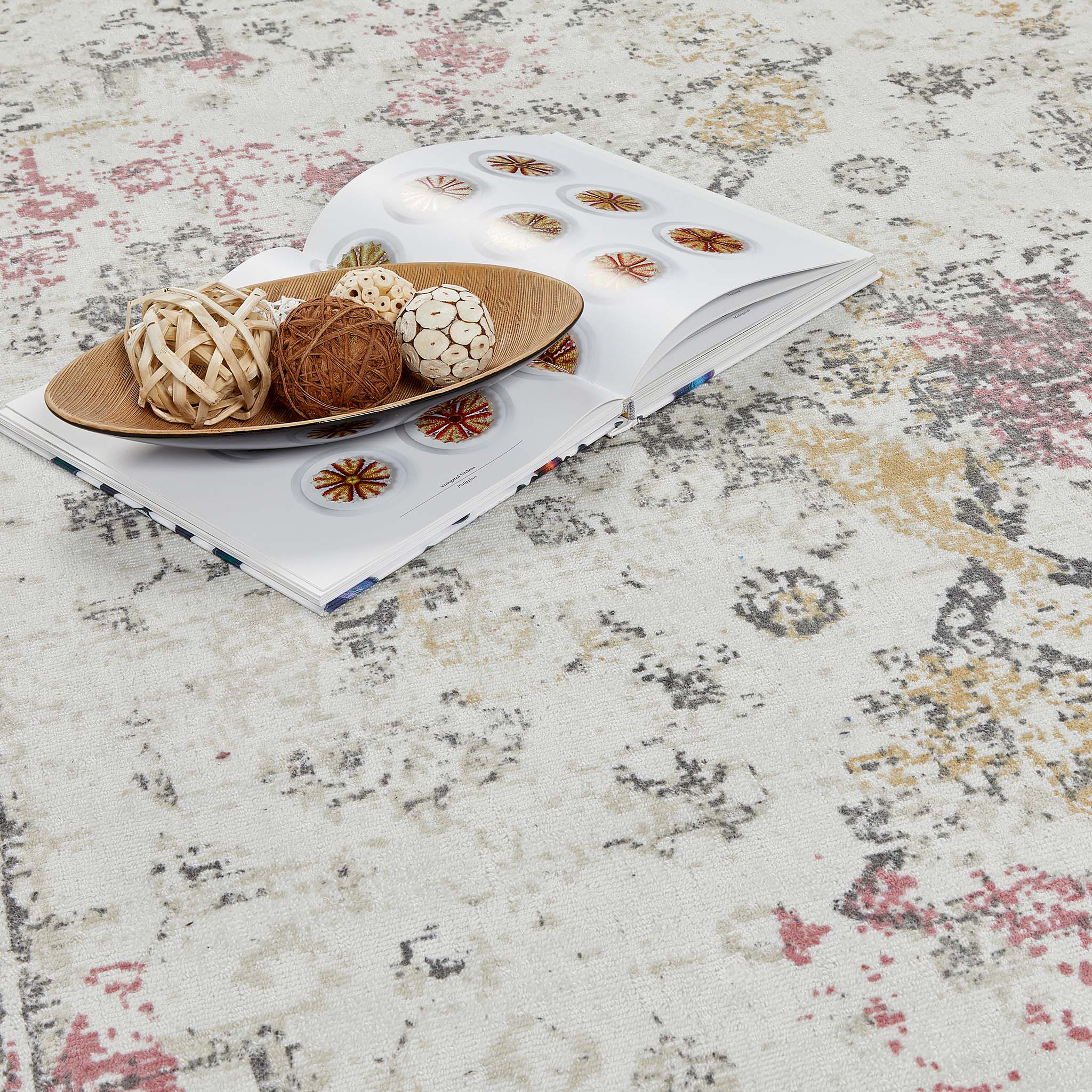 Vogue Rug Pink/Ochre - Image 4